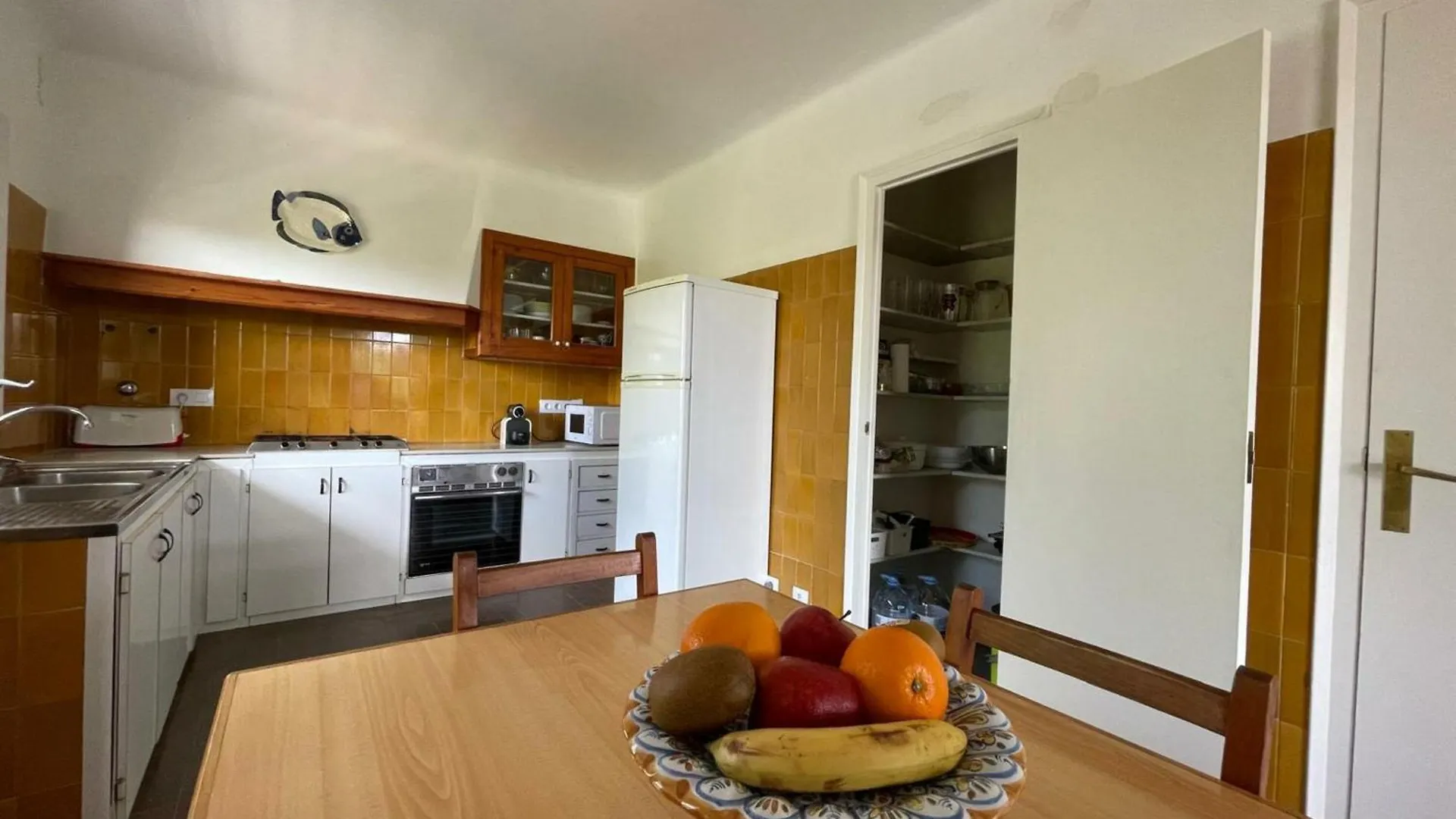 Casa De Vacaciones: A/A, Wifi, Barbacoa, Gran Jardin, Parking, Deporte - Sant Pere Pescador - Es-89-140 0*,
